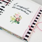 Diary as a gift. Photo from the site vospitatel-goda.ru 