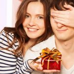 Главное учитывать предпочтения мужа при выборе подарка для него
