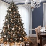 How to decorate a Christmas tree for the New Year