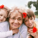 Gifts for grandma - what to choose for her 75th birthday?